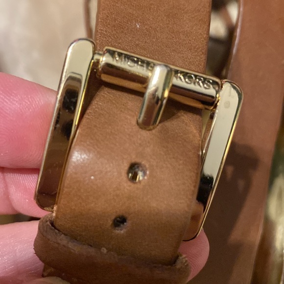 MICHAEL KORS ZOE SANDALS - Picture 13 of 14